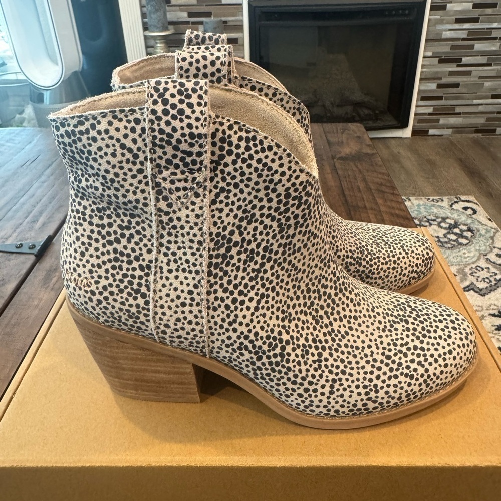 TOMS Constance Heeled Boot